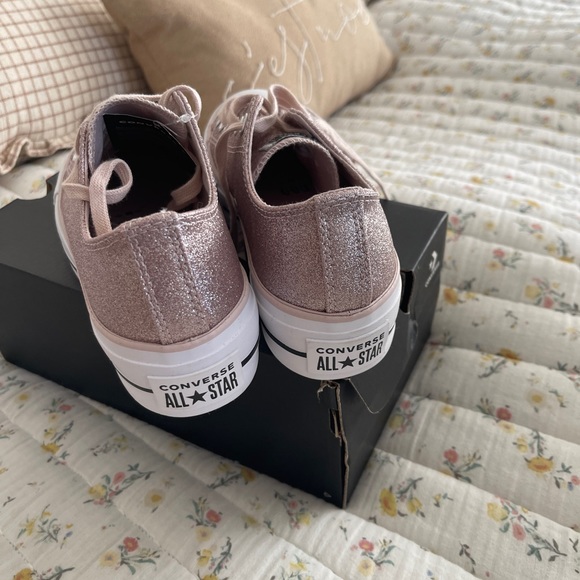 Converse Sneakers/ Glitter - Picture 5 of 7